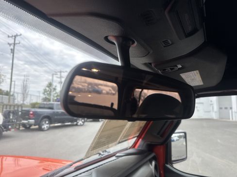 Certified 2020 Jeep Wrangler Sport image 27