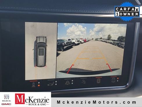 Used 2023 GMC Yukon Denali Ultimate AWD/4WD image 18