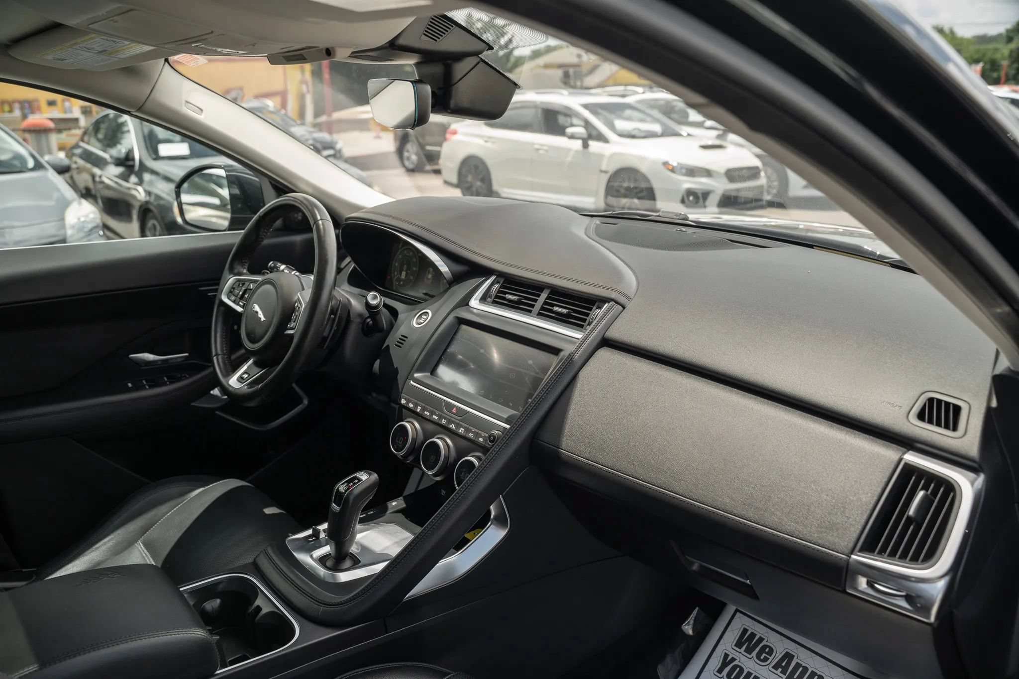 Used 2020 Jaguar E-PACE SE AWD/4WD image 13