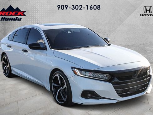 Used 2022 Honda Accord Sport image 3