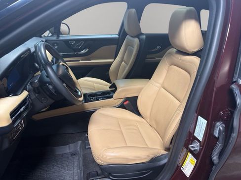 Used 2021 Lincoln Corsair Reserve AWD/4WD image 9