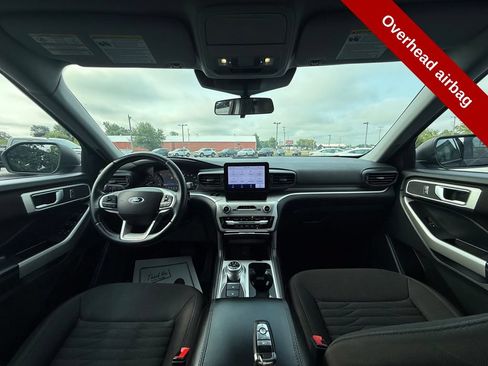 Used 2020 Ford Explorer XLT AWD/4WD image 41