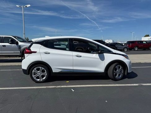 Used 2019 Chevrolet Bolt LT image 9