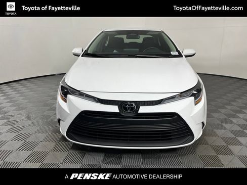 Used 2026 Toyota Corolla LE FWD image 7