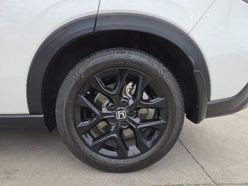 Used 2025 Honda HR-V Sport image 10