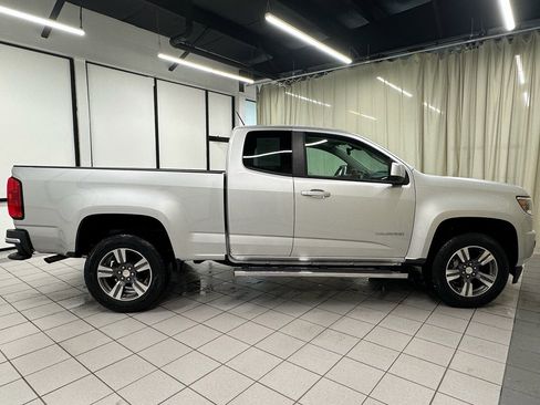 Used 2018 Chevrolet Colorado W/T w/ Custom Special Edition image 3