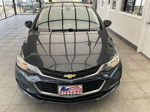Used 2017 Chevrolet Cruze LT w/ Convenience Package FWD image 25