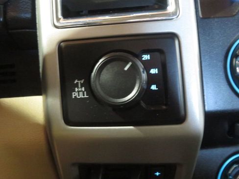 Used 2017 Ford F250 Lariat w/ Lariat Value Package image 44