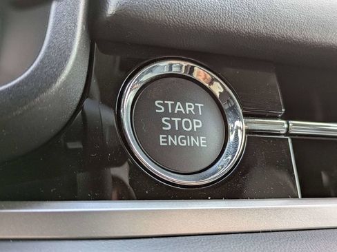 New 2026 Mitsubishi Outlander SE image 29