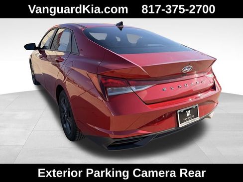 Used 2022 Hyundai Elantra SEL image 4