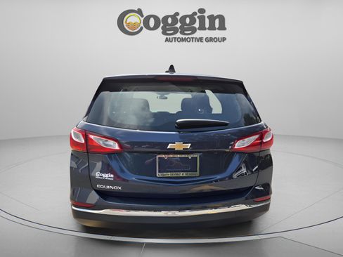Used 2018 Chevrolet Equinox LS FWD image 4