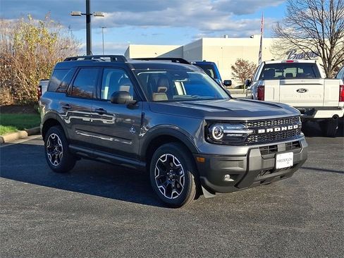 New 2025 Ford Bronco Sport Outer Banks image 2