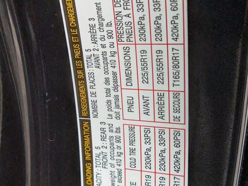 Used 2023 Toyota Venza XLE image 18