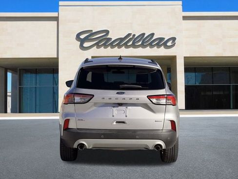 Used 2020 Ford Escape SEL image 4