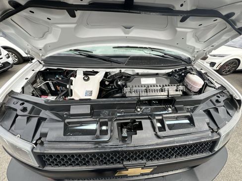 Used 2021 Chevrolet Express 2500 RWD image 33