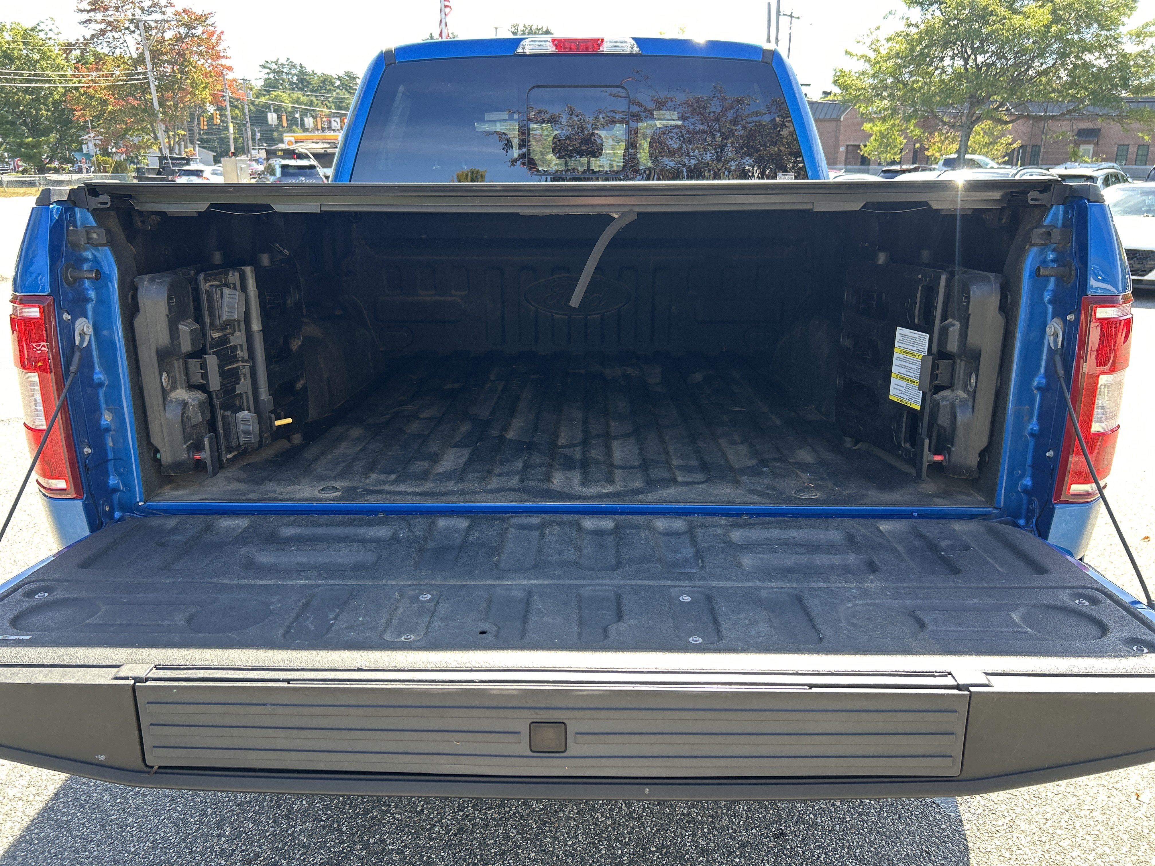 Used 2020 Ford F150 XLT w/ Equipment Group 302A Luxury AWD/4WD image 17
