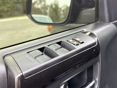 Used 2022 Toyota 4Runner TRD Off-Road Premium image 22