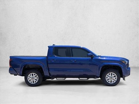 Certified 2025 Toyota Tacoma SR5 image 8