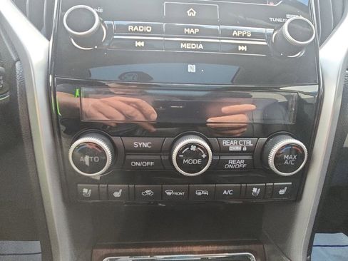 Used 2021 Subaru Ascent Touring AWD/4WD image 21