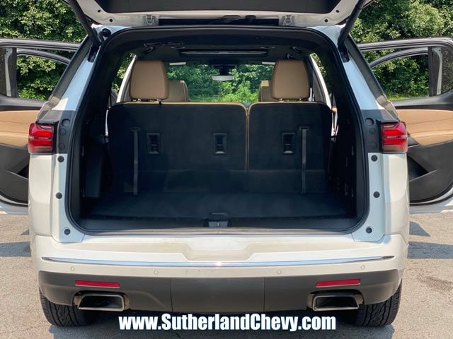 Used 2022 Chevrolet Traverse Premier AWD/4WD image 49