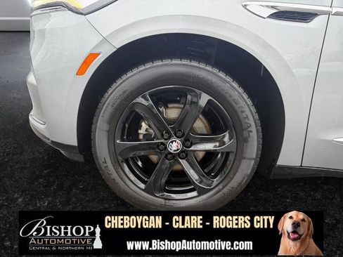 Used 2023 Buick Enclave Essence w/ Sport Touring Edition image 25