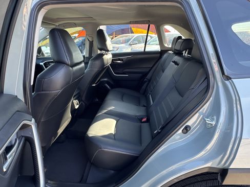 Used 2023 Toyota RAV4 XLE Premium image 14