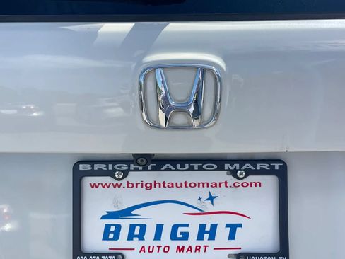 Used 2017 Honda Pilot Elite image 9