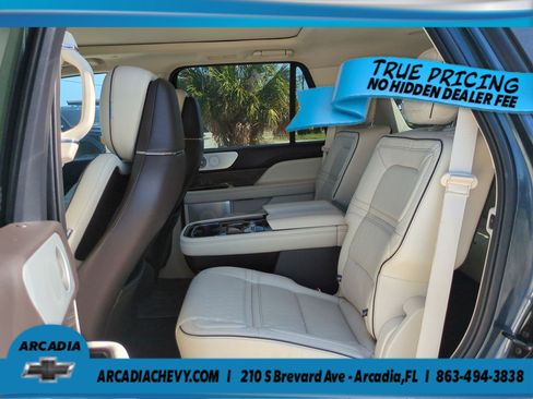 Used 2021 Lincoln Navigator Black Label w/ Cargo Convenience Package AWD/4WD image 14
