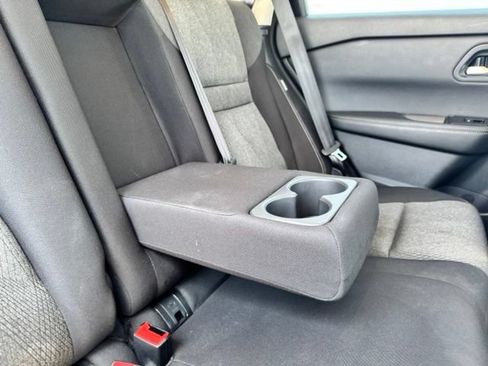 Used 2025 Nissan Rogue SV FWD image 26