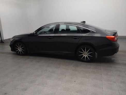 Used 2018 Honda Accord Sport image 3