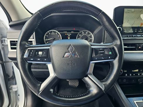 Used 2024 Mitsubishi Outlander SE Black Edition AWD/4WD image 18