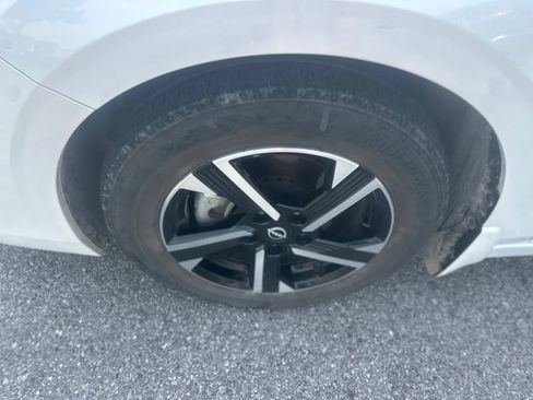 Used 2024 Nissan Sentra SV FWD image 10