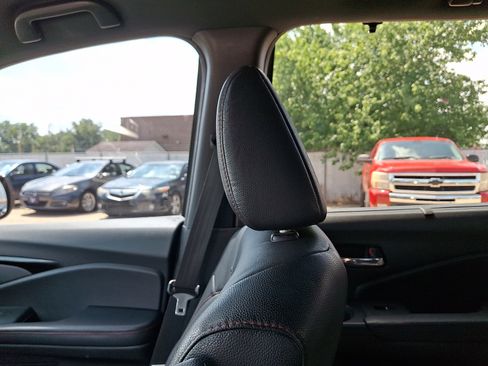 Used 2022 Honda Pilot Black Edition image 17