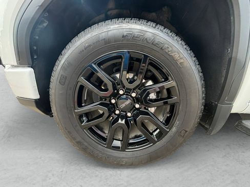 Used 2024 GMC Sierra 1500 Elevation w/ LPO, Elevation Black Package image 25