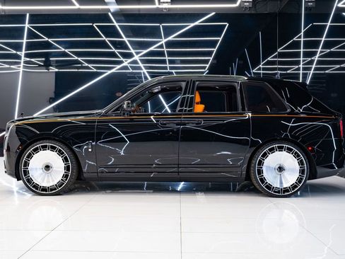 Used 2026 Rolls-Royce Cullinan AWD/4WD image 6
