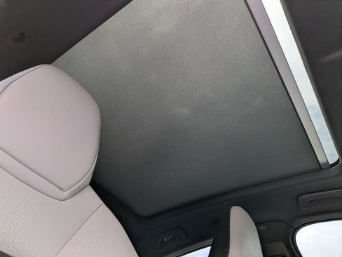 Certified 2024 Porsche Cayenne S AWD/4WD image 28
