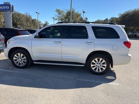Used 2017 Toyota Sequoia Platinum image 4