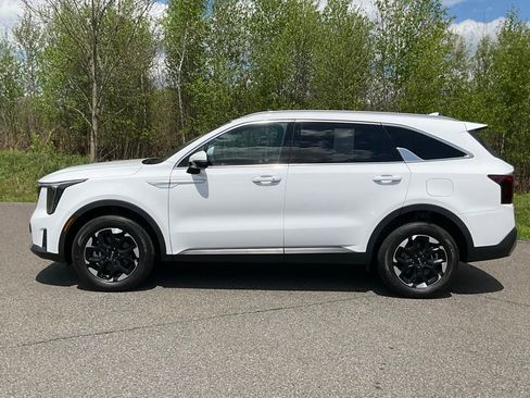 Used 2025 Kia Sorento S AWD/4WD image 25