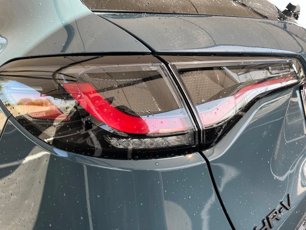 Certified 2027 Honda HR-V Sport image 7
