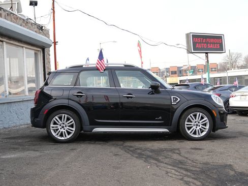 Used 2022 MINI Cooper Countryman S image 3