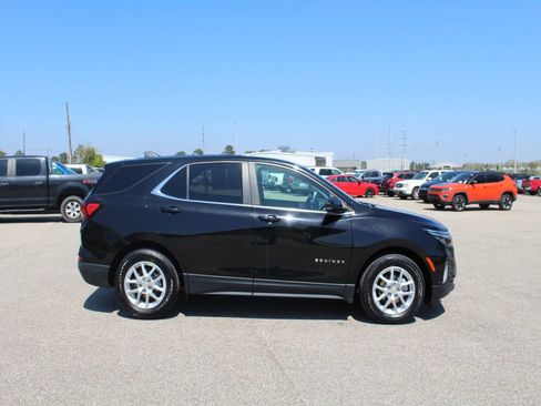 Used 2022 Chevrolet Equinox LT image 9