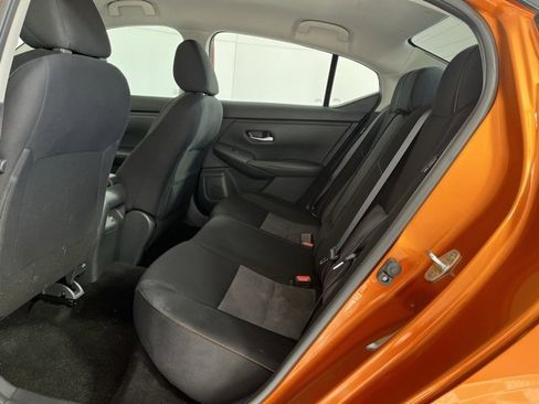 Used 2021 Nissan Sentra SR w/ Lighting Package image 18