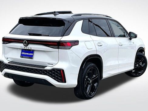 New 2026 Volkswagen Tiguan SE R-Line AWD/4WD image 10
