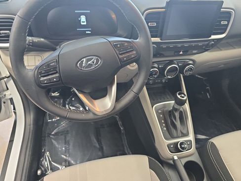 Certified 2026 Hyundai Venue SEL image 16