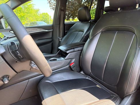 Certified 2024 Jeep Grand Cherokee Limited w/ Luxury Tech Group II AWD/4WD image 16