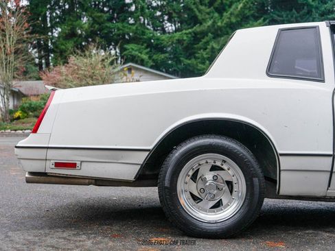 Used 1988 Chevrolet Monte Carlo SS image 10