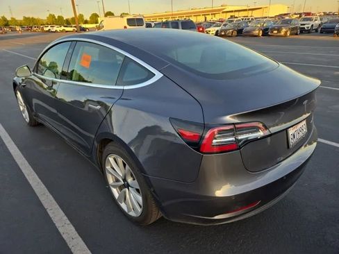 Used 2019 Tesla Model 3 Long Range image 2