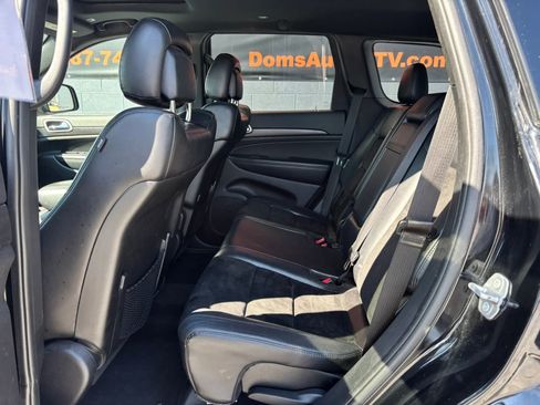 Used 2017 Jeep Grand Cherokee Altitude image 17