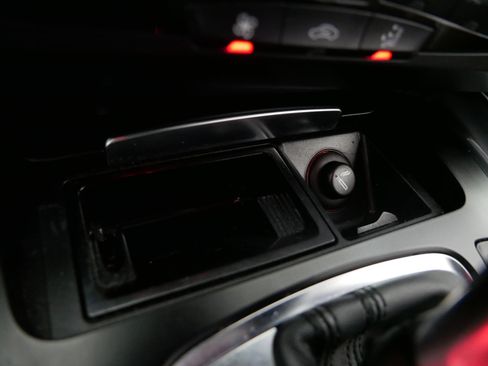 Used 2016 Audi Q5 2.0T Premium image 33