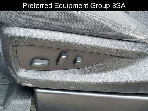 Used 2018 GMC Sierra 1500 SLE w/ SLE Value Package AWD/4WD image 7